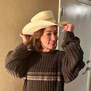 Meet your Posher, Maya